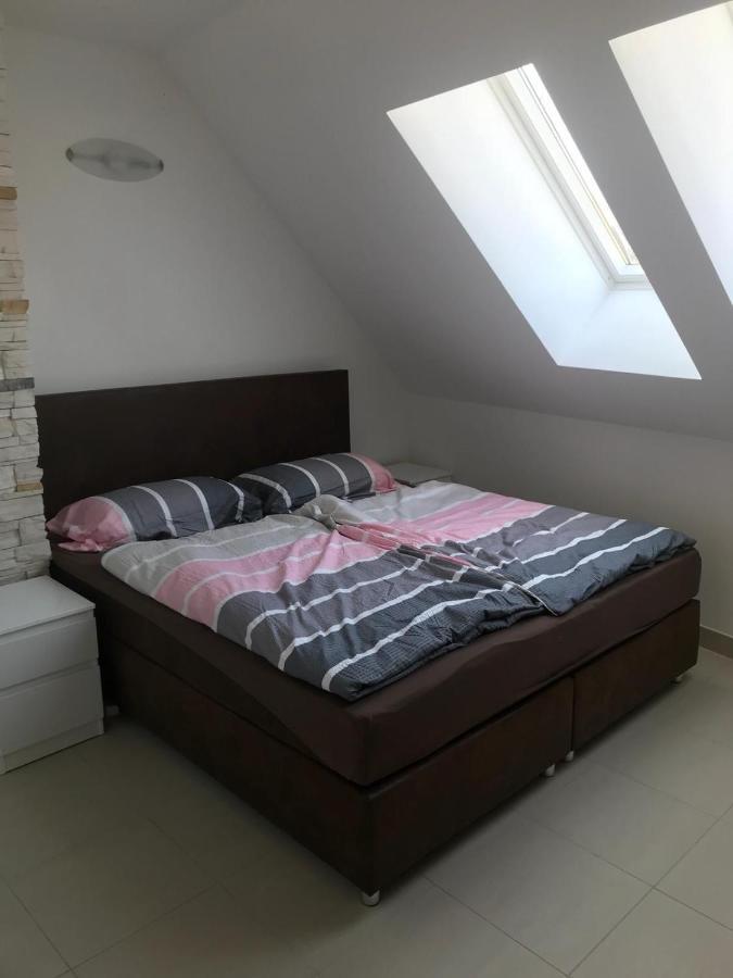 Sunny Vienna By Jr City Apartments Bagian luar foto
