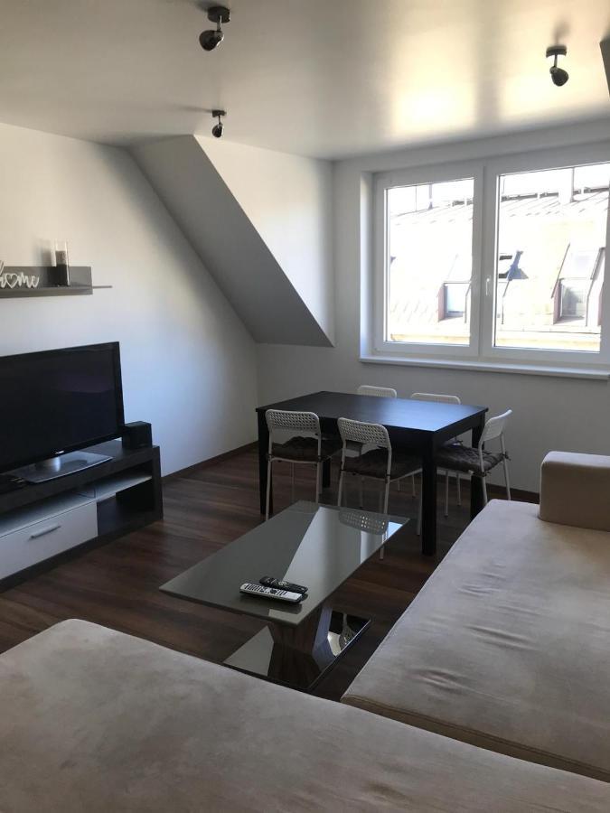 Sunny Vienna By Jr City Apartments Bagian luar foto
