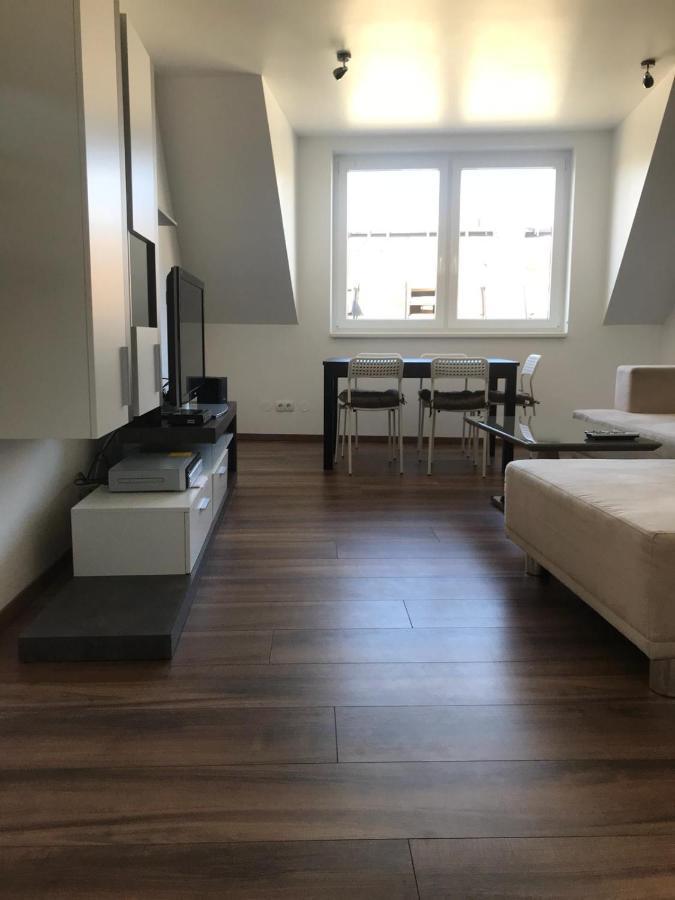 Sunny Vienna By Jr City Apartments Ruang foto